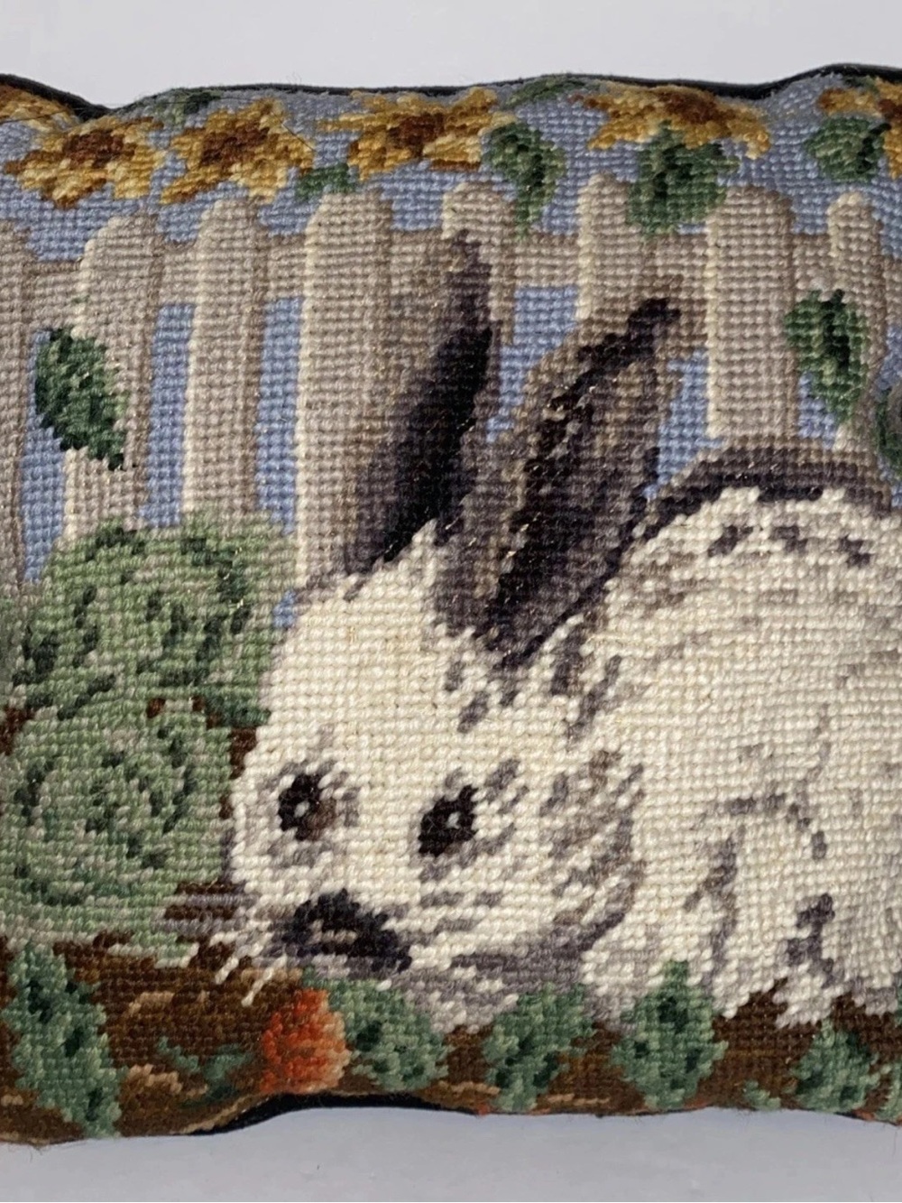 Vintage Needlepoint Pillow Rabbit Bunny Garden Accent Pillow
9"× 9"